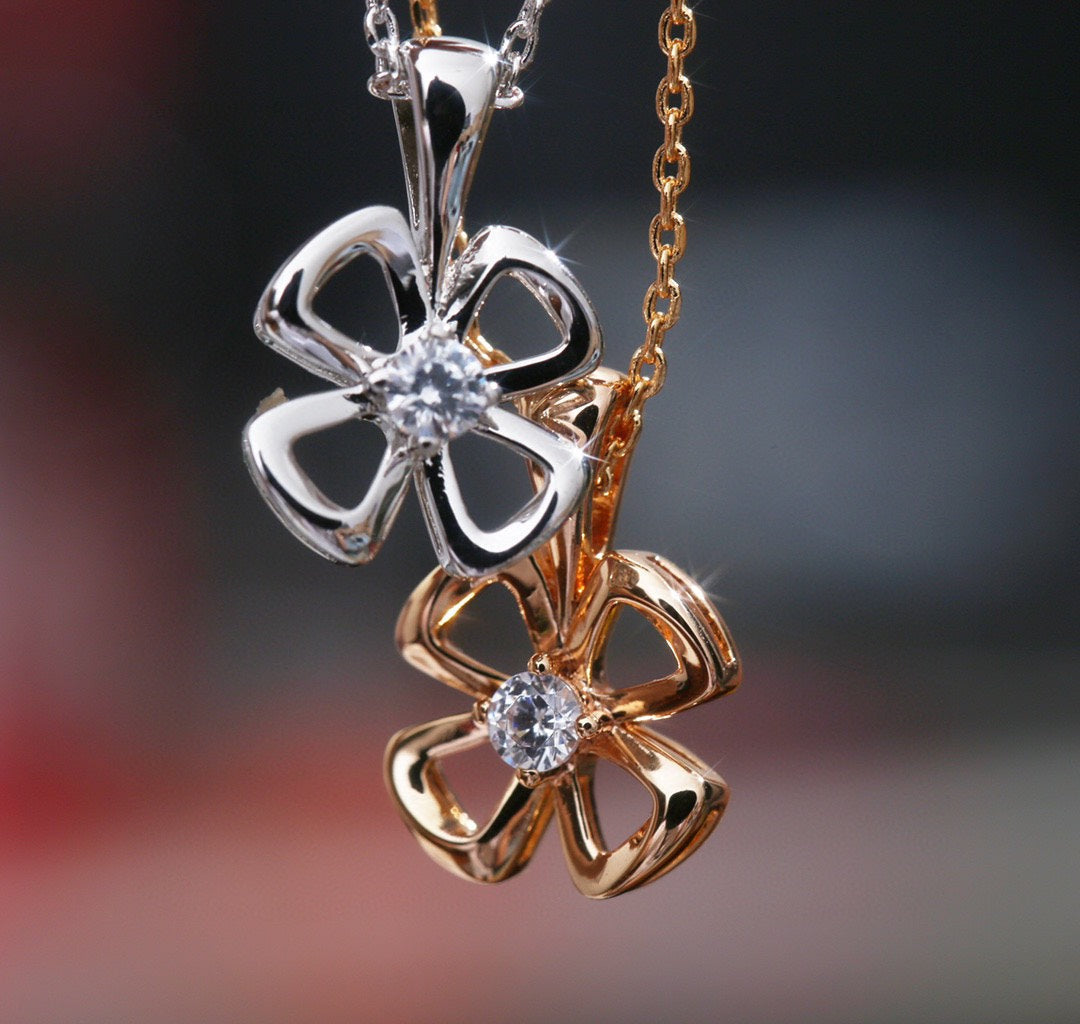 [⭐Sparkve]FIOREVER NECKLACE DIAMOND CENTER
