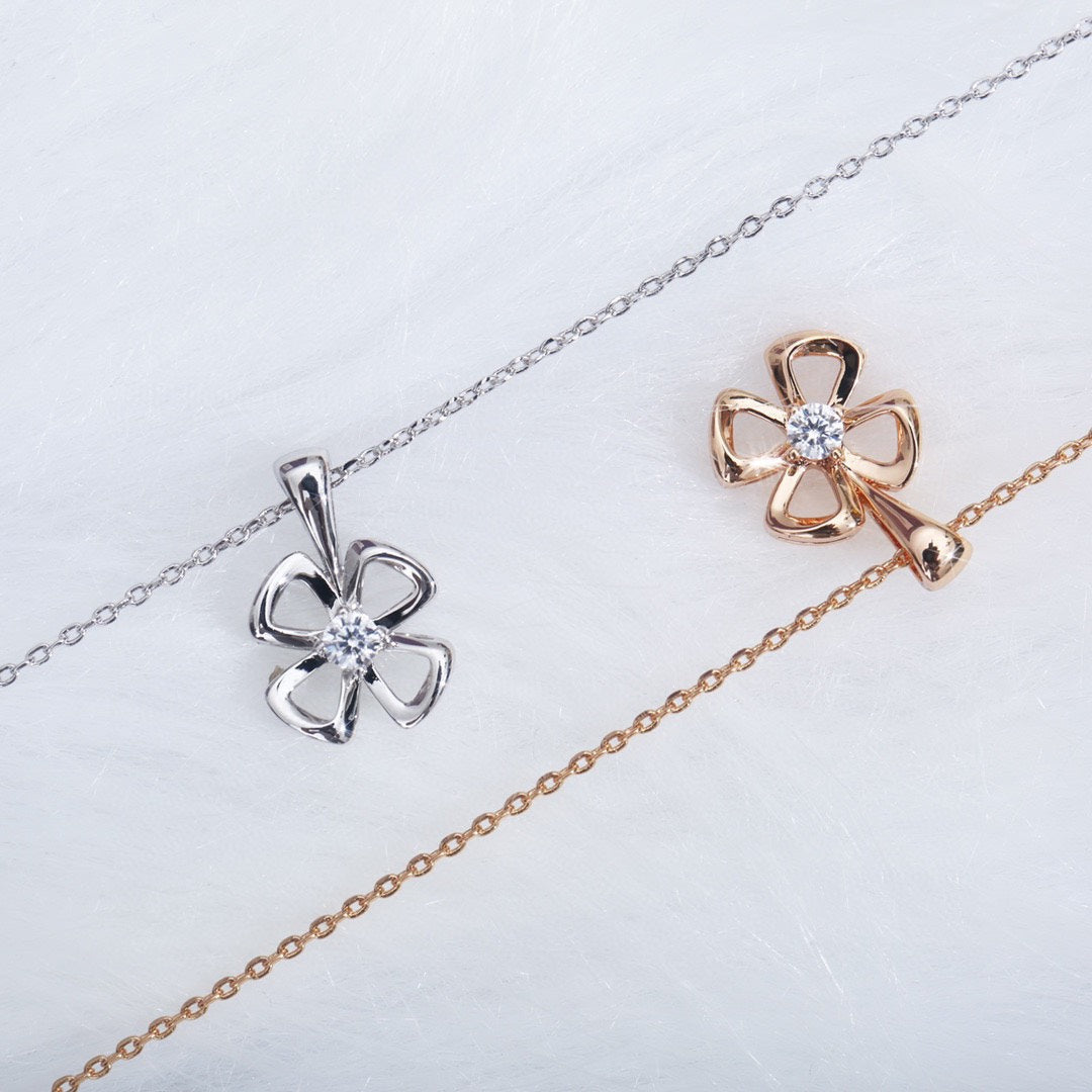 [⭐Sparkve]FIOREVER NECKLACE DIAMOND CENTER