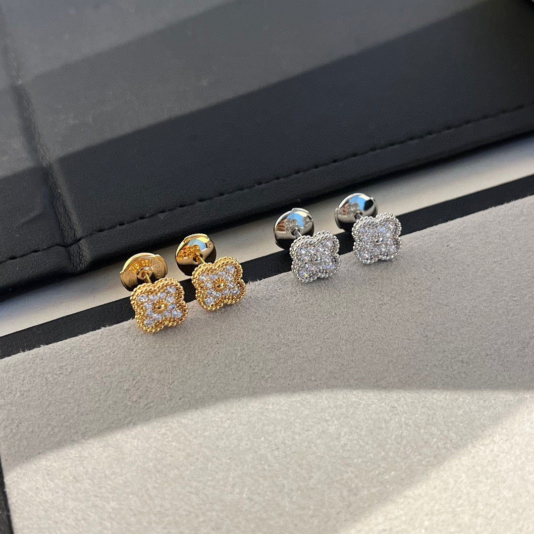 [⭐Sparkve]CLOVER MINI DIAMOND STUD EARRINGS