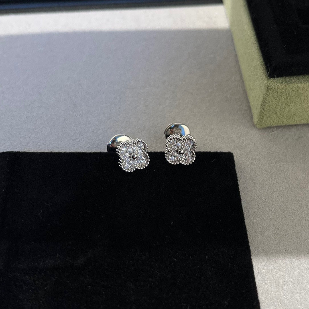 [⭐Sparkve]CLOVER MINI DIAMOND STUD EARRINGS
